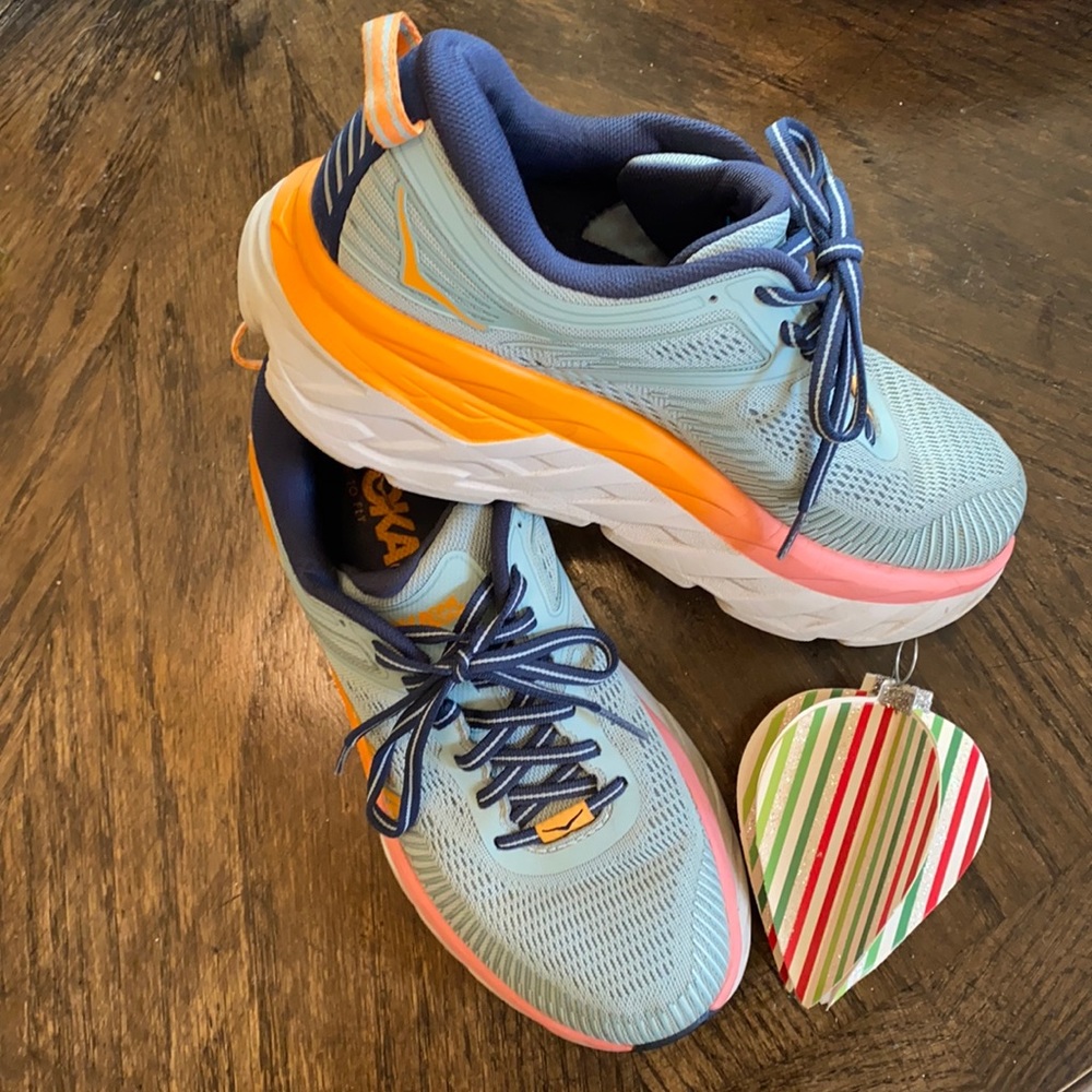 Hoka One and One 🎄